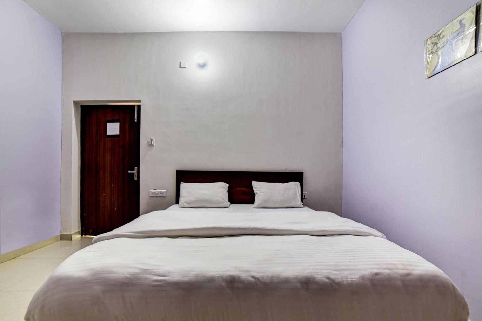 Hotel O The Hotel Quaint Khagaul エクステリア 写真